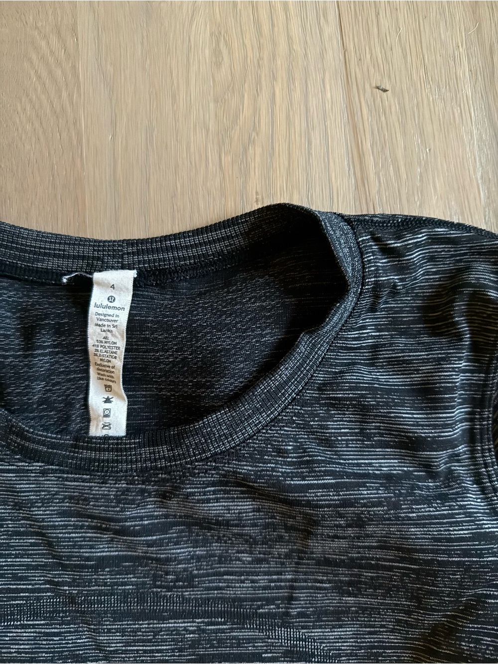 Lululemon relaxed swiftly Heathered Black Long Sleeve Top - Picture 2 of 2